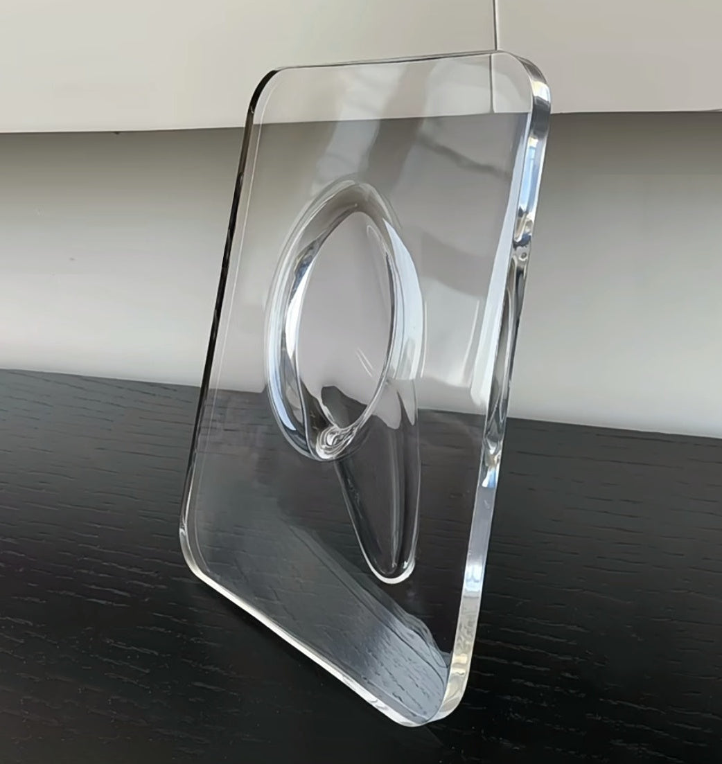 Vase acrylique transparent Moyyude avec design moderne et forme incurvée pour décoration élégante